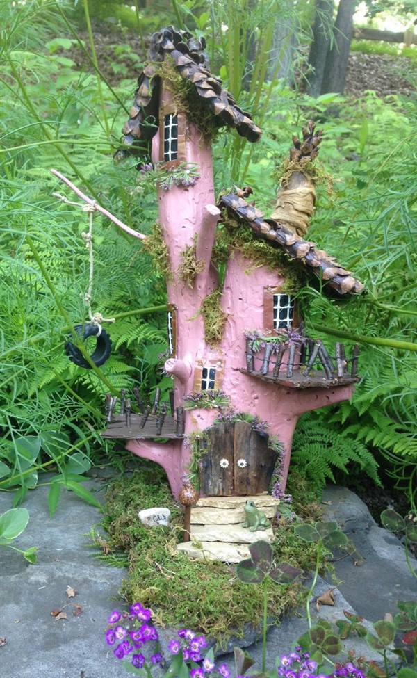 Tree Stump Fairy Garden Magical DIY Ideas - Unique Balcony ...