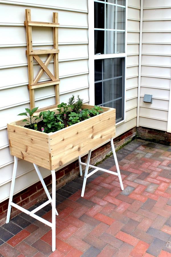 Balcony Planter Box SpaceSaving Balcony Decoration Ideas